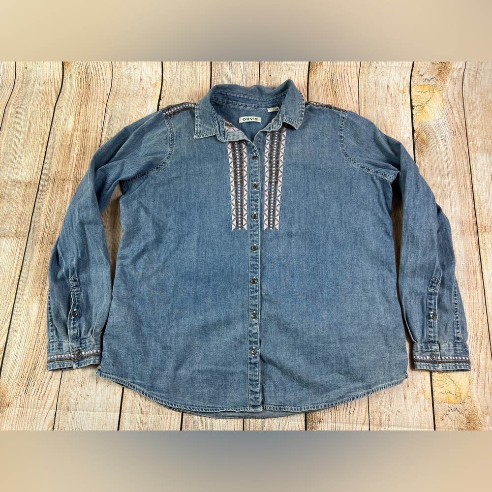 Women's ORVIS Button Up Embroidered Light Denim Shirt Long Sleeve Size Large - Picture 1 of 7